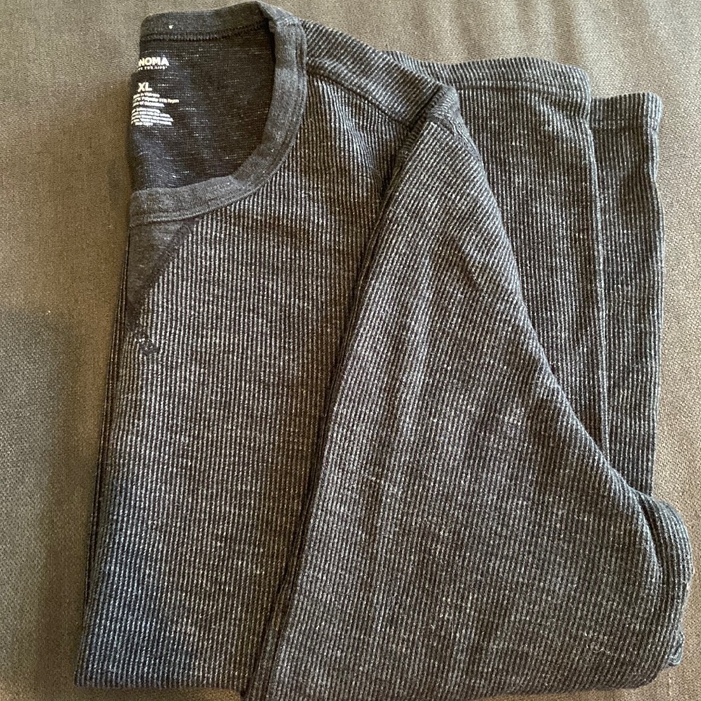 Sonoma, Men’s XL, long sleeve thermal.